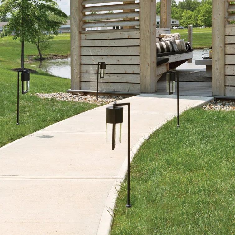 Hinkley Shelter Low Voltage Metal Pathway Light