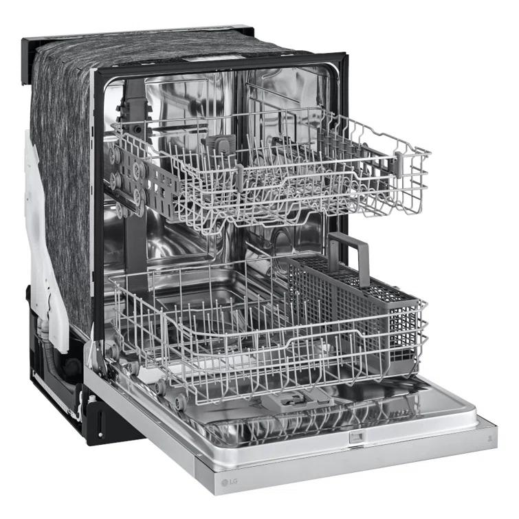 LG Front Control Dishwasher With Lodecibel Operation And Dynamic Dry
