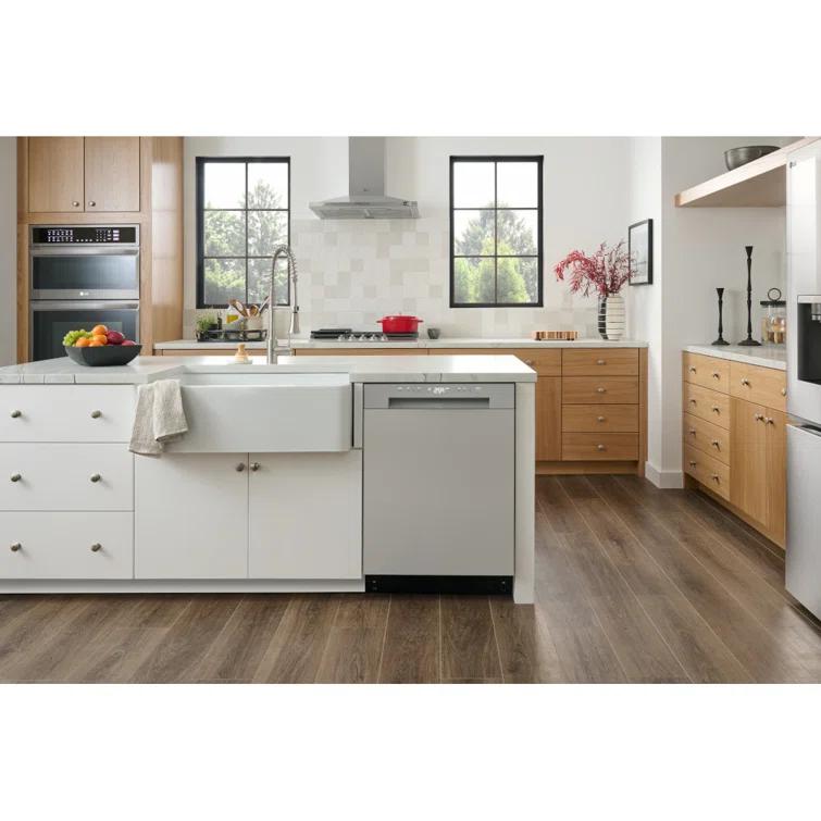 LG Front Control Dishwasher With Lodecibel Operation And Dynamic Dry