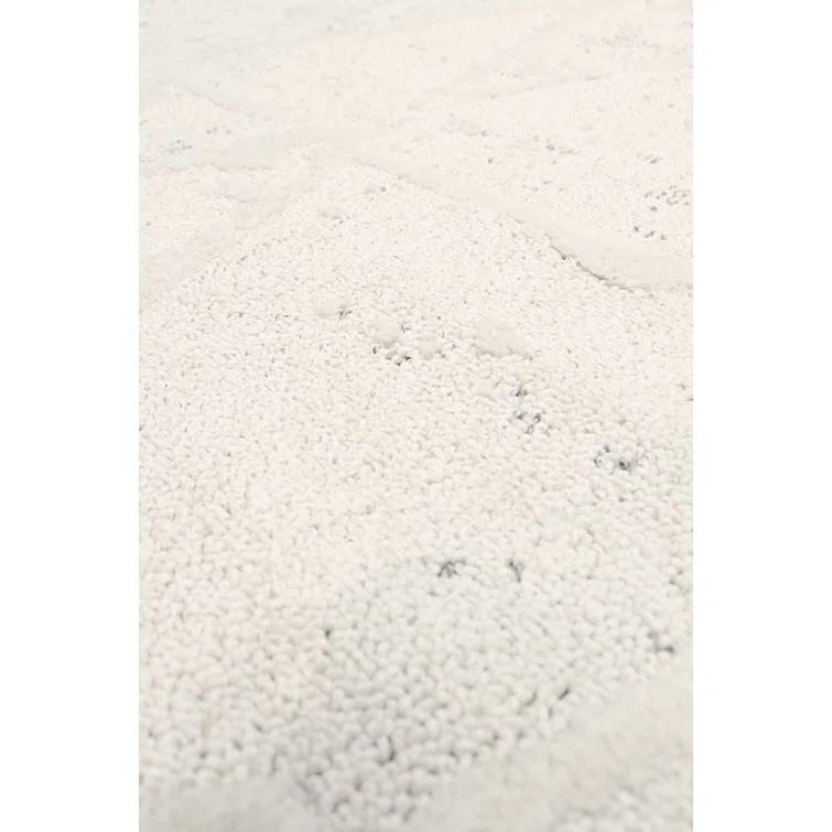 Sutton Geometric Area Rug in Ivory/Gray