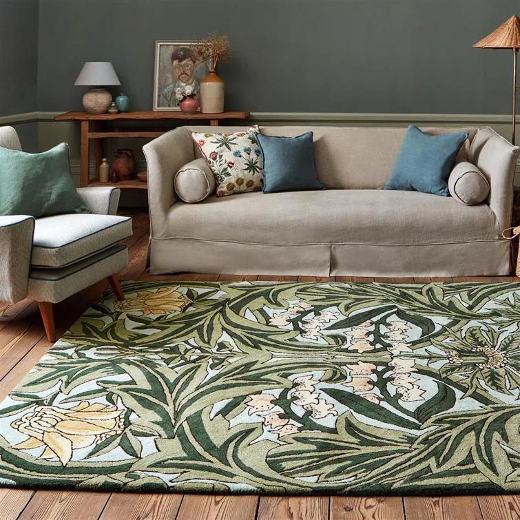Hand-Tufted Green and White Wool Floral Area Rug, 8'2" x 11'6"