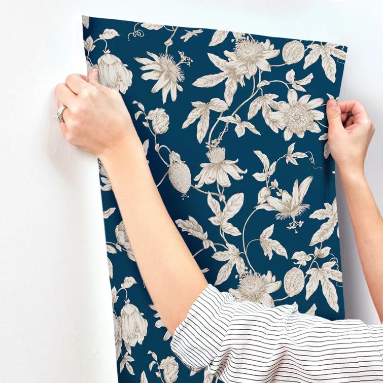 Passion Flower Toile Floral Wallpaper