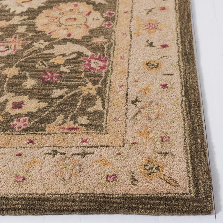 Safavieh Hand Tufted Wool Rug