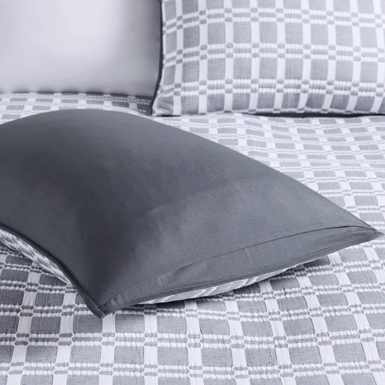 510 Design Harlow 3 Piece Reversible Matelasse Coverlet Set