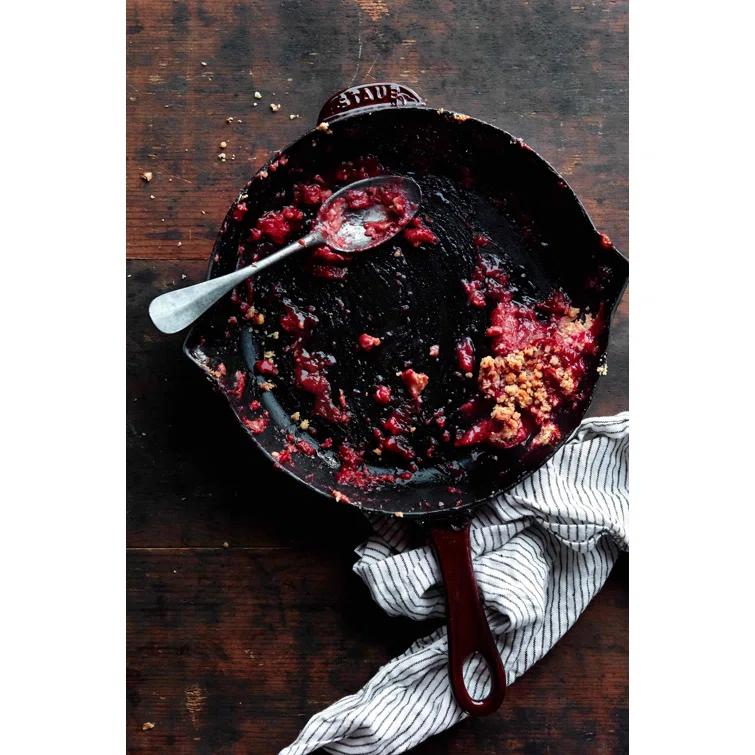 Staub Staub Cast Iron Traditional Skillet