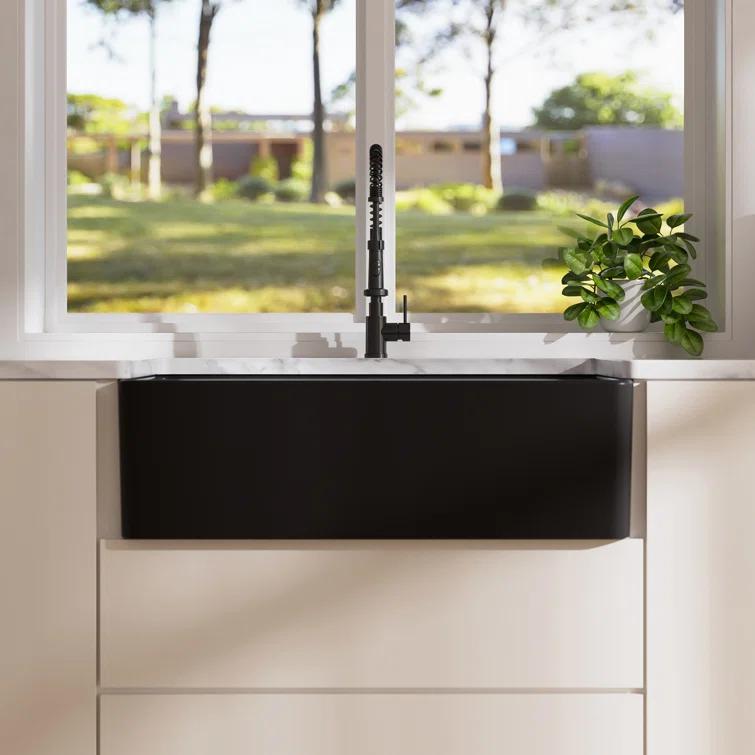 33" L x 20" W Fireclay Farmhouse Kitchen Sink with Sink Grid and Basket Strainer