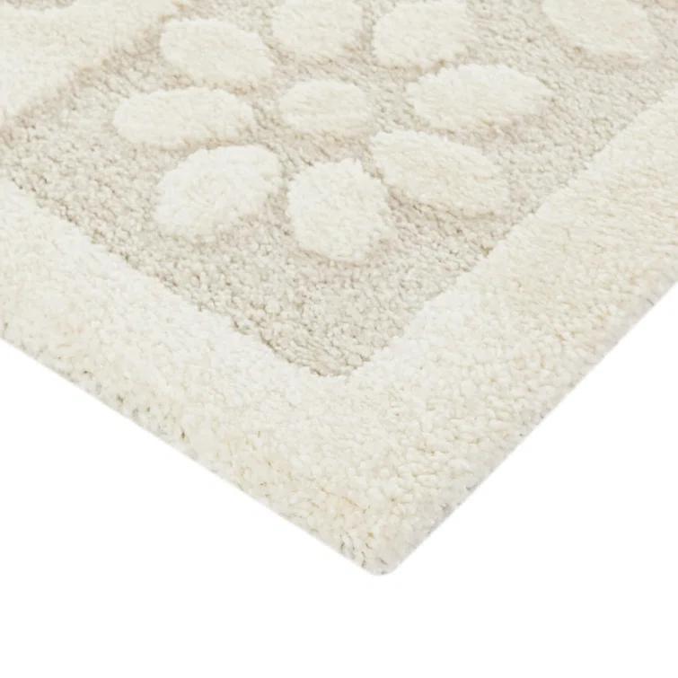 Chavie Area Rug