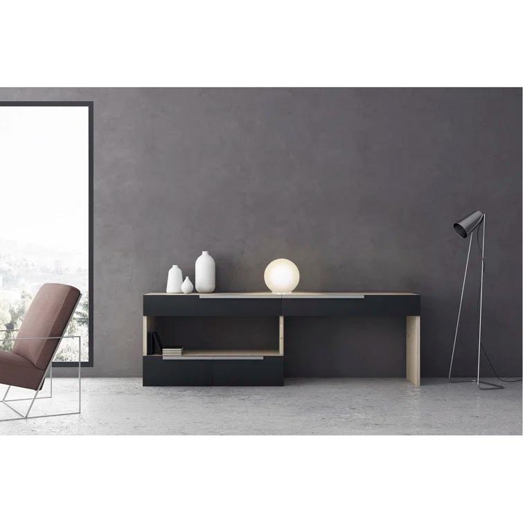 Mia Globe Lamp