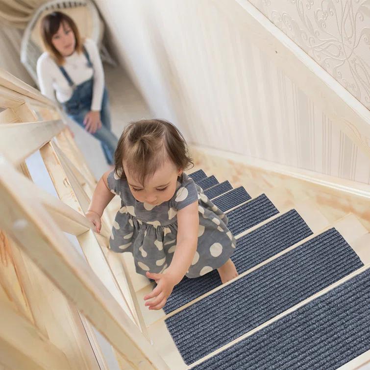 Ottomanson Non-Slip Rubberback Ribbed Design Indoor/Outdoor Stair Treads (Set of 7)