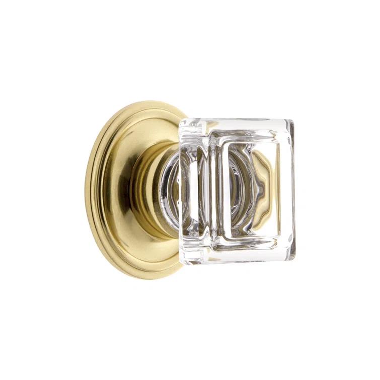 Grandeur Carr 1 1/4" Length Square Knob