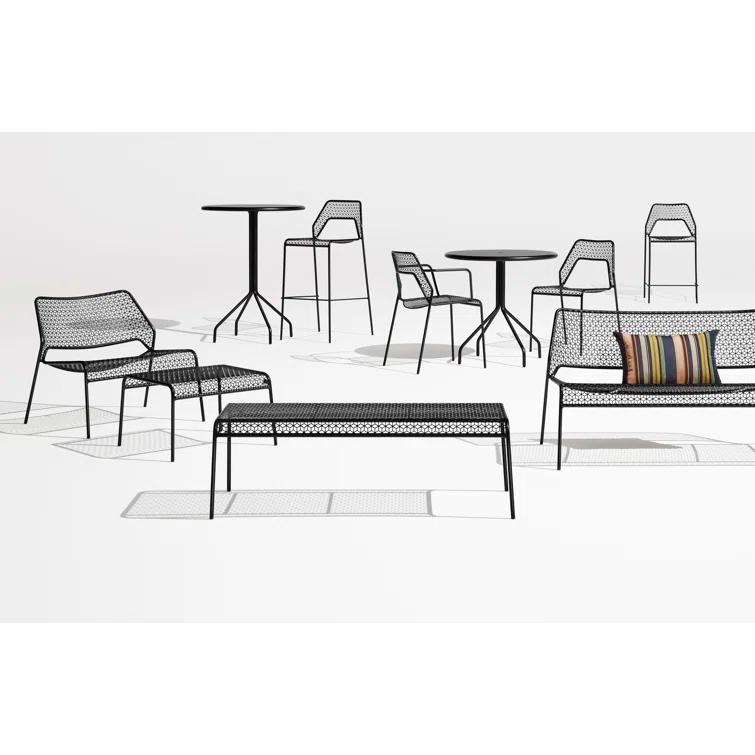 Hot Mesh Lounge Chair