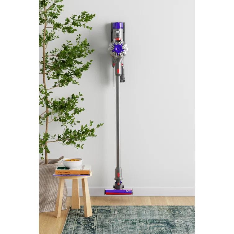 Dyson V8 Cordless Vacuum with 5 Extra Accessories