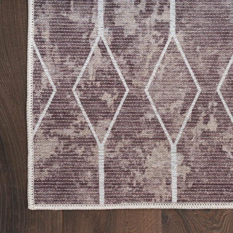 Geometric Machine Washable Polyester/Cotton Area Rug in Mocha