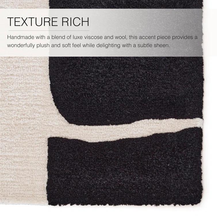 Handmade Abstract Black/ Cream Area Rug (8'X10')