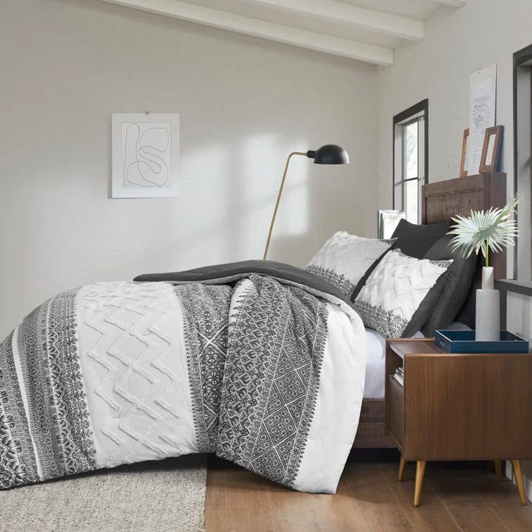 Mila 3 Piece Cotton Comforter Set with Chenille Tufting