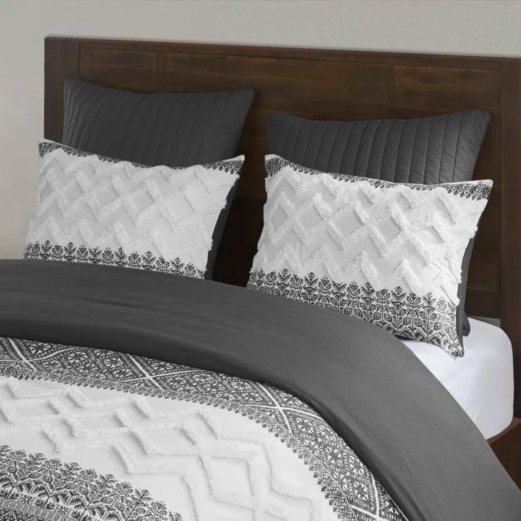Mila 3 Piece Cotton Comforter Set with Chenille Tufting