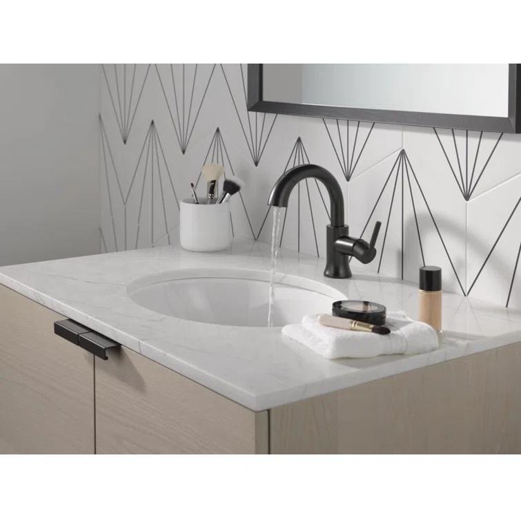 Trinsic Single Hole Pull Out Sprayer Bathroom Faucet, Single Handle Bathroom Sink Faucet