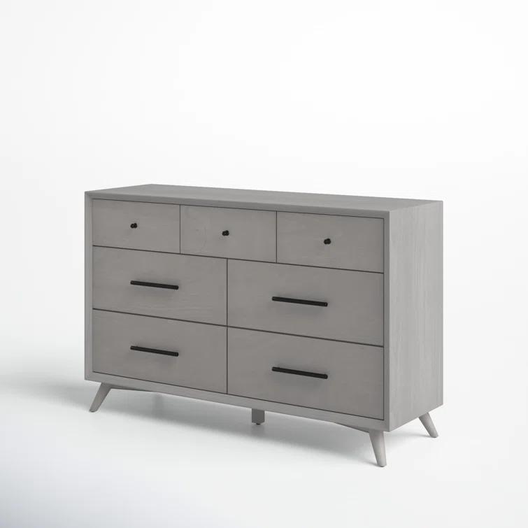 Williams 7-Drawer Dresser