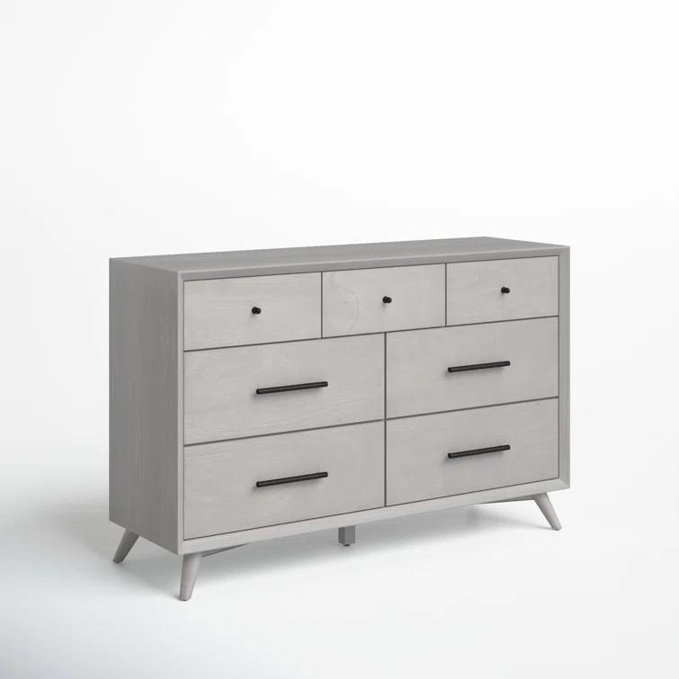 Williams 7-Drawer Dresser