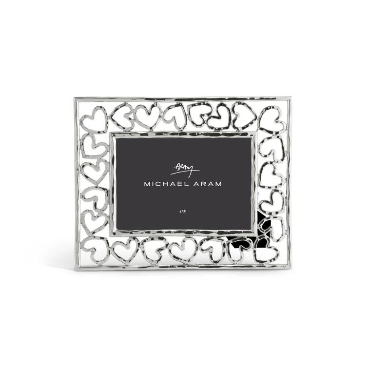 Silver 4x6 Heart Design Tabletop Photo Frame