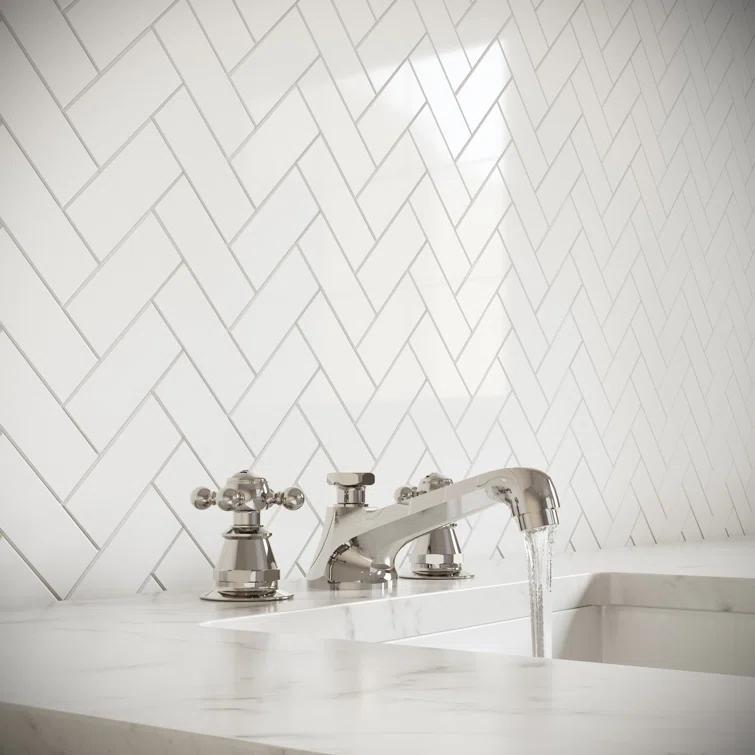 Carlson Widespread Bathroom Faucet with Drain Assembly