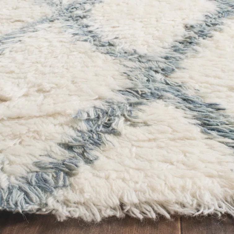 Kenya Hand Knotted 80% Wool, 20% Cotton Geometric Rug