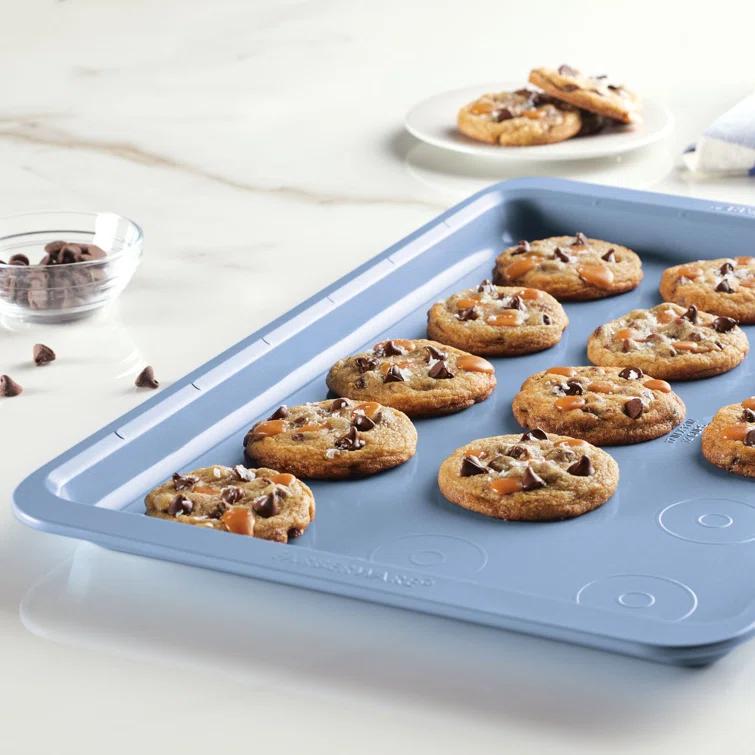 Farberware Easy Solutions Nonstick Bakeware Baking Sheets / Cookie Pan Set, 2 Piece (Set of 2)