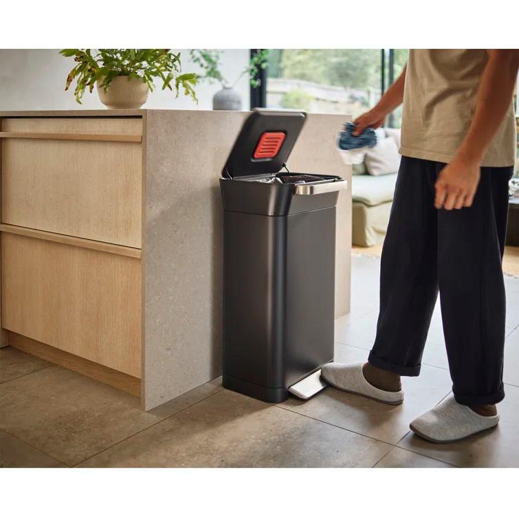 Joseph Joseph Titan 30L Indoor Step Trash Can - Carbon Black