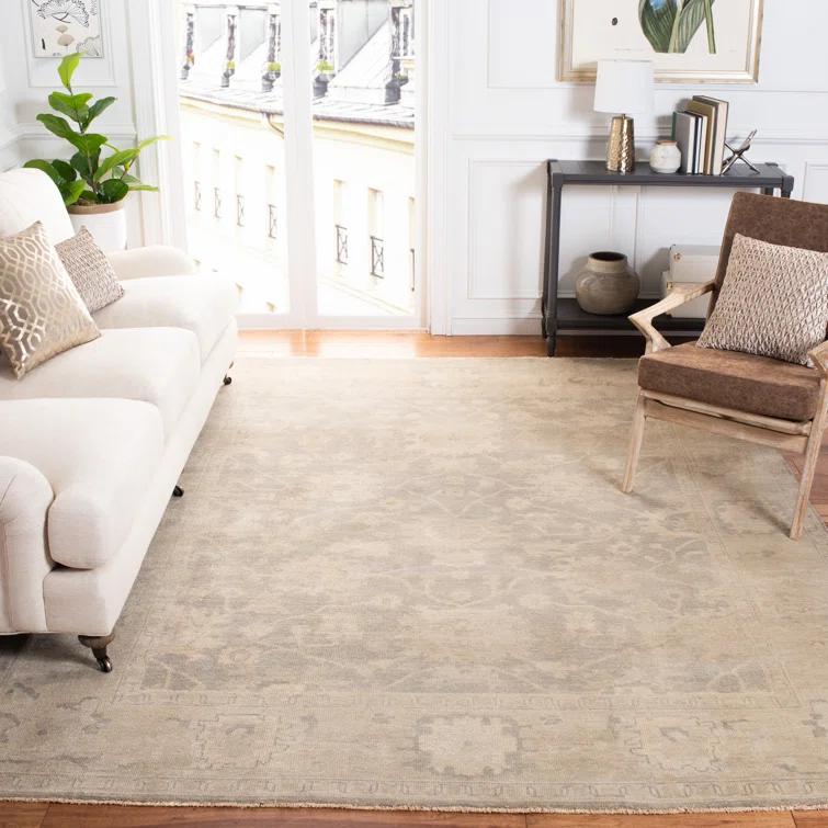 Safavieh  Couture Hand-knotted Oushak Mersiha Traditional Oriental Wool Rug with Fringe Light Grey/Beige 8' x 10' Fringe, Handmade 8' x 10' Indoor