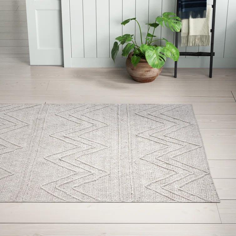 Albans Chevron Handmade Hand-Loomed Jute Area Rug in Ivory