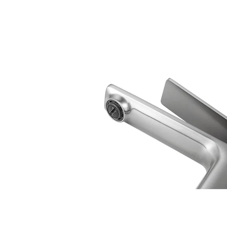 Lena Single-Hole Single-handle Bathroom Faucet