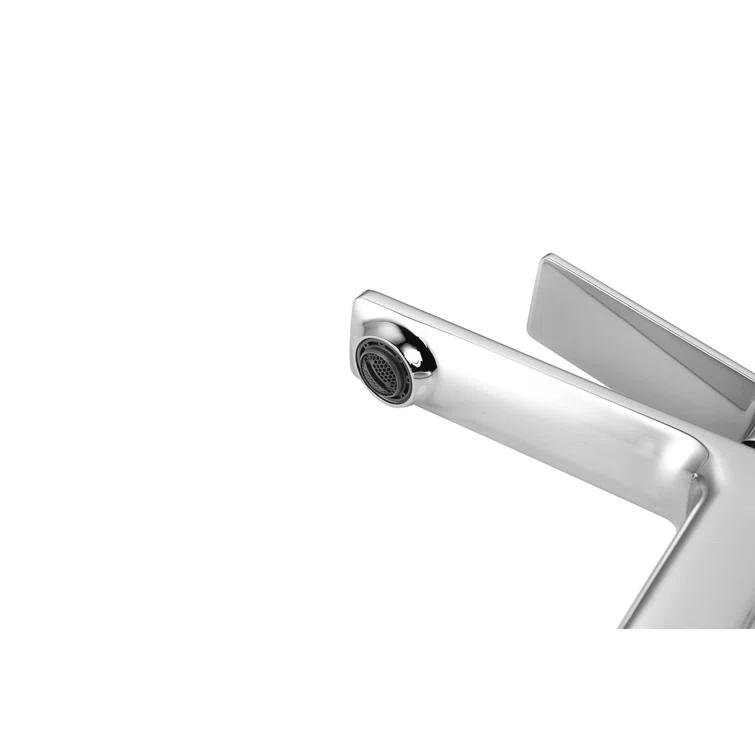 Lena Single-Hole Single-handle Bathroom Faucet
