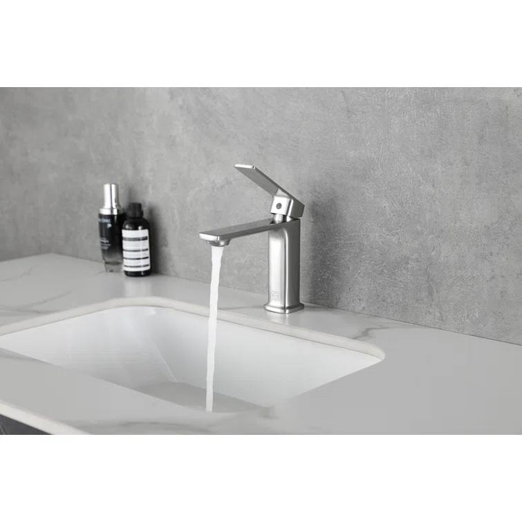Lena Single-Hole Single-handle Bathroom Faucet
