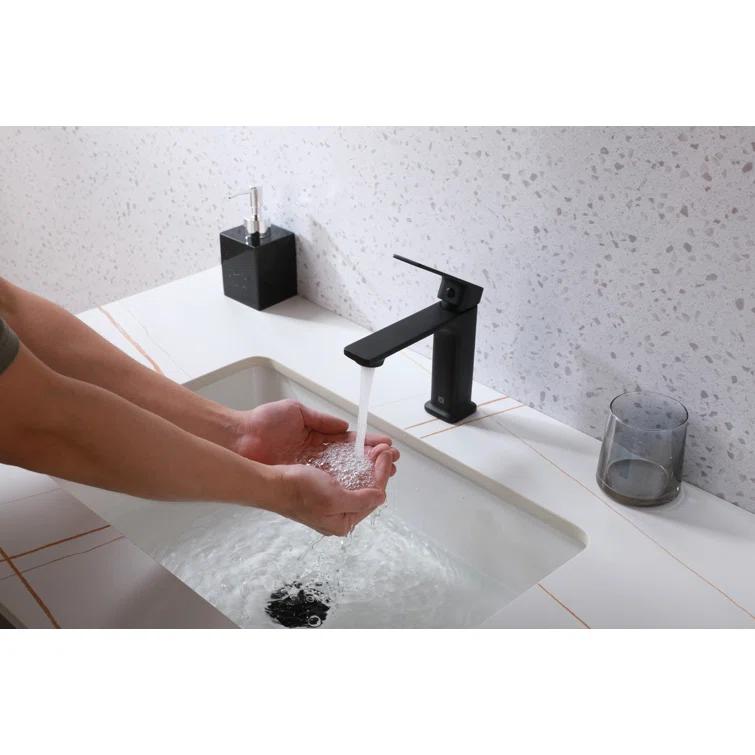 Lena Single-Hole Single-handle Bathroom Faucet