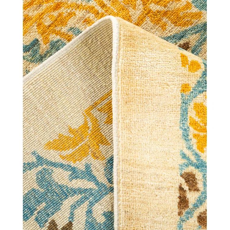 Ivory Floral Motif Hand-Knotted Wool Area Rug 8' x 10'