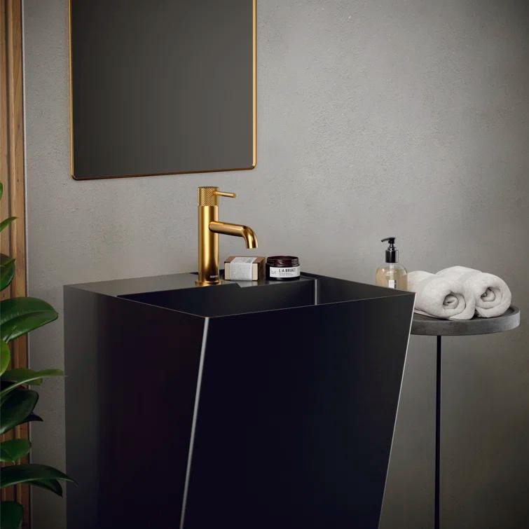 Tryst Single-Hole Single-handle Bathroom Faucet with Drain Assembly