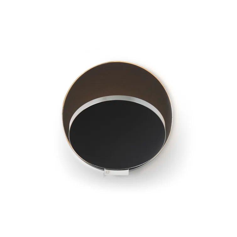 Gravy Single Light Aluminum Dimmable LED Plug-in Flush Mounted Sconce