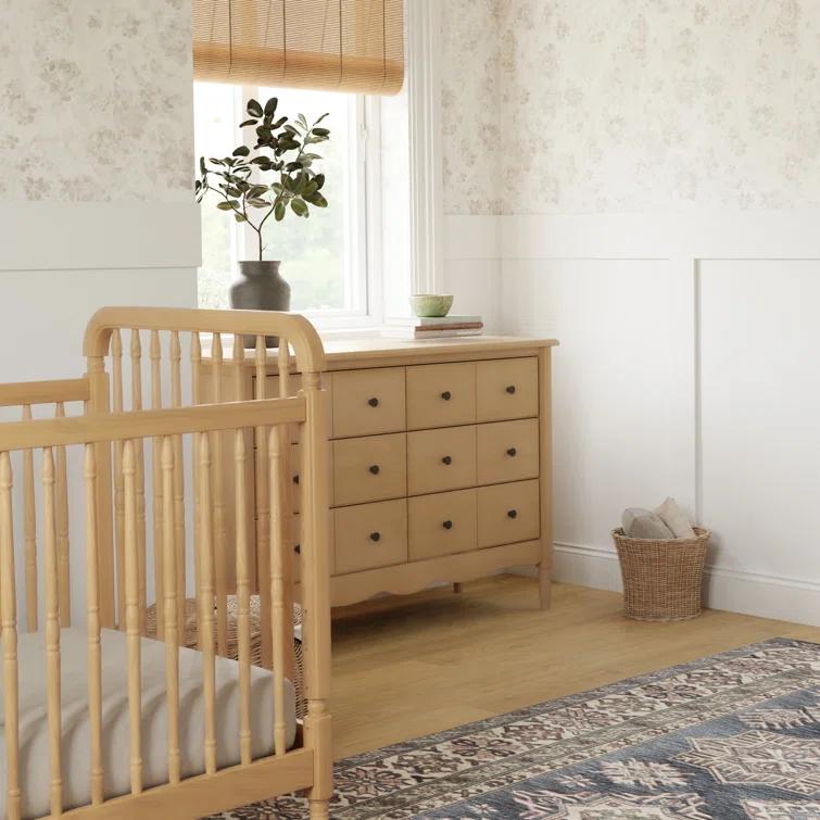 Liberty 3-in-1 Convertible Spindle Crib