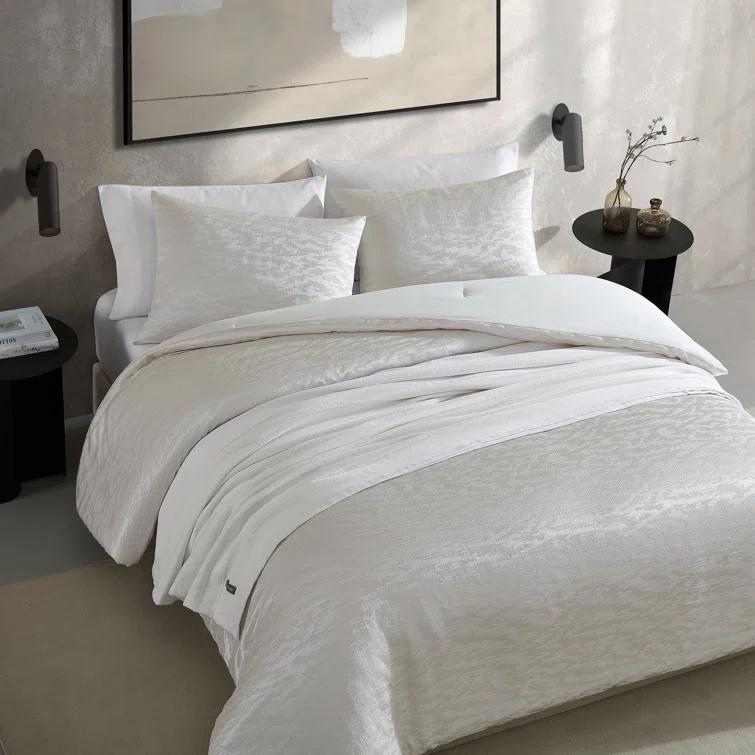 Vera Wang Vera Wang Illusion Ivory Comforter Set