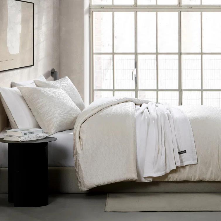 Vera Wang Vera Wang Illusion Ivory Comforter Set