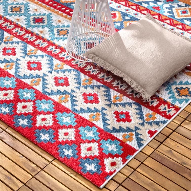 TOWN & COUNTRY EVERYDAY Dahlia Southwestern Stripe Outdoor Rug Red/Multi