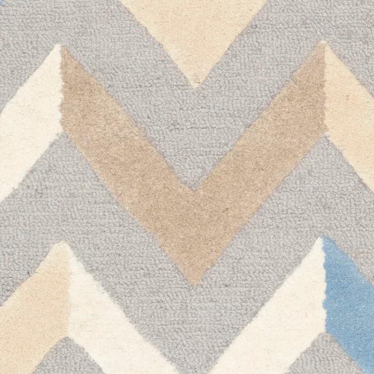 Safavieh Cambridge Hand Tufted Wool Chevron Rug