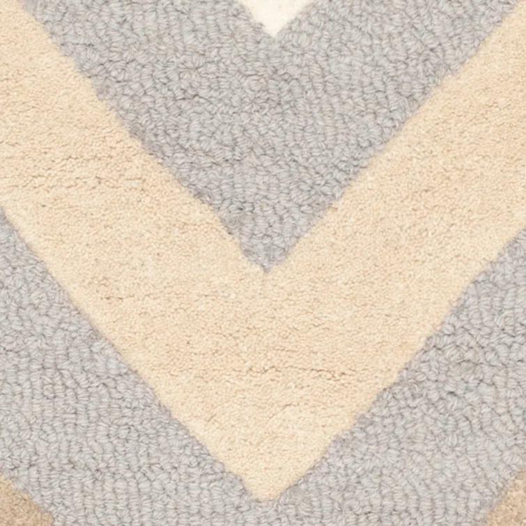 Safavieh Cambridge Hand Tufted Wool Chevron Rug