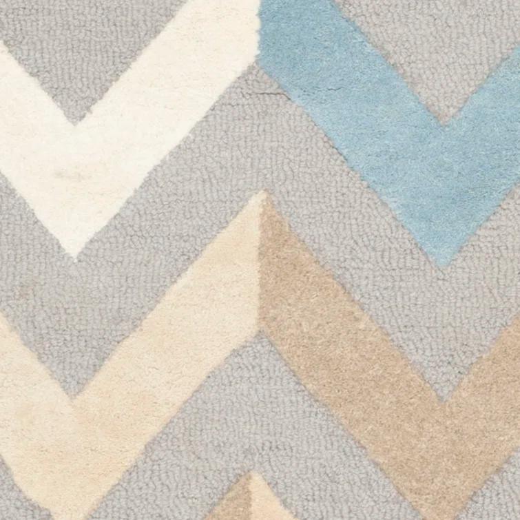 Safavieh Cambridge Hand Tufted Wool Chevron Rug