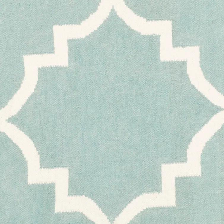 Rodgers Hand Woven Flat Weave Wool/Cotton Geometric Rug in Blue/Ivory
