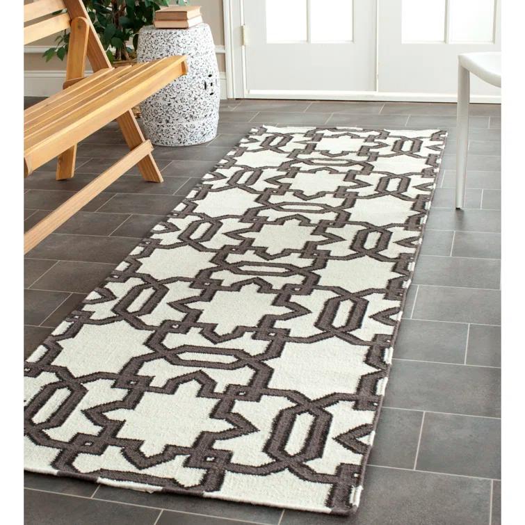 Amelah Hand Woven Flat Weave Wool Geometric Rug
