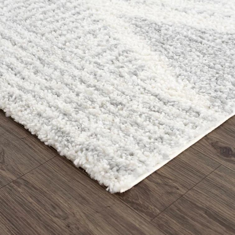 Union Rustic Hrinda Indoor Rug
