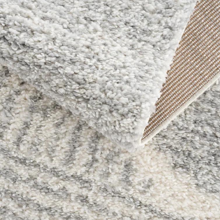 Union Rustic Hrinda Indoor Rug