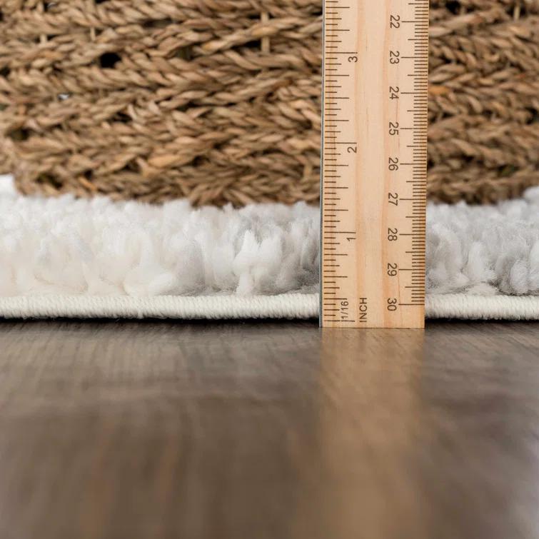 Union Rustic Hrinda Indoor Rug