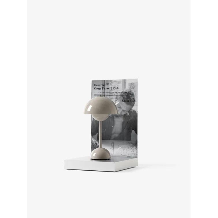 Flowerpot VP9 LED Portable Lamp
